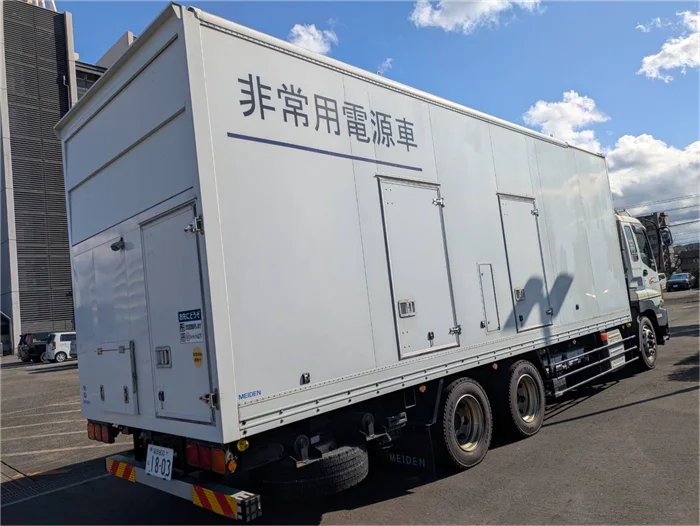 移動電源車輸送の様子